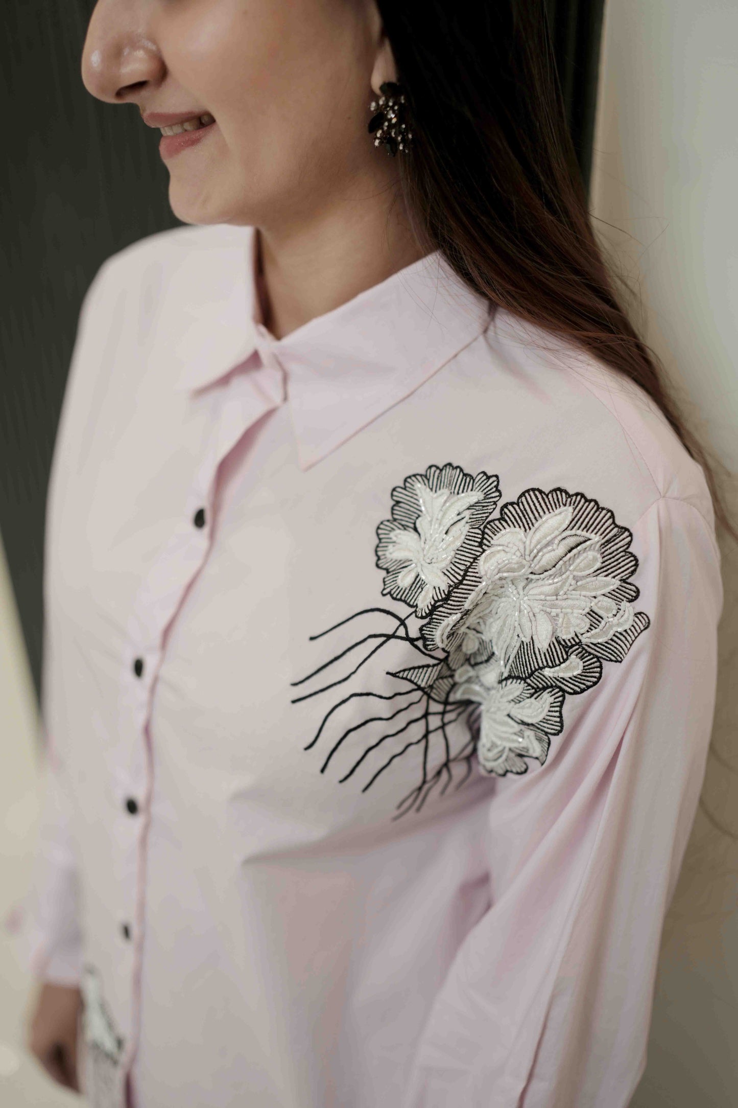 PINK POISE BUTTON - DOWN SHIRT