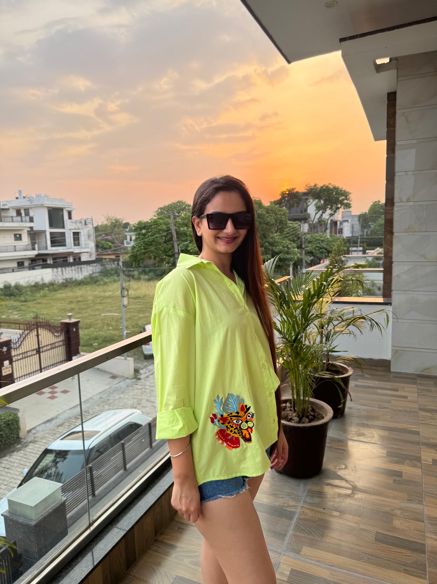 LIME FIERCE BLOOM OVERSIZED SHIRT