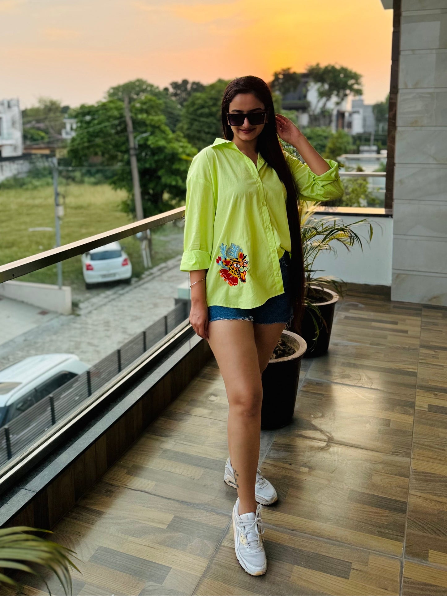 LIME FIERCE BLOOM OVERSIZED SHIRT