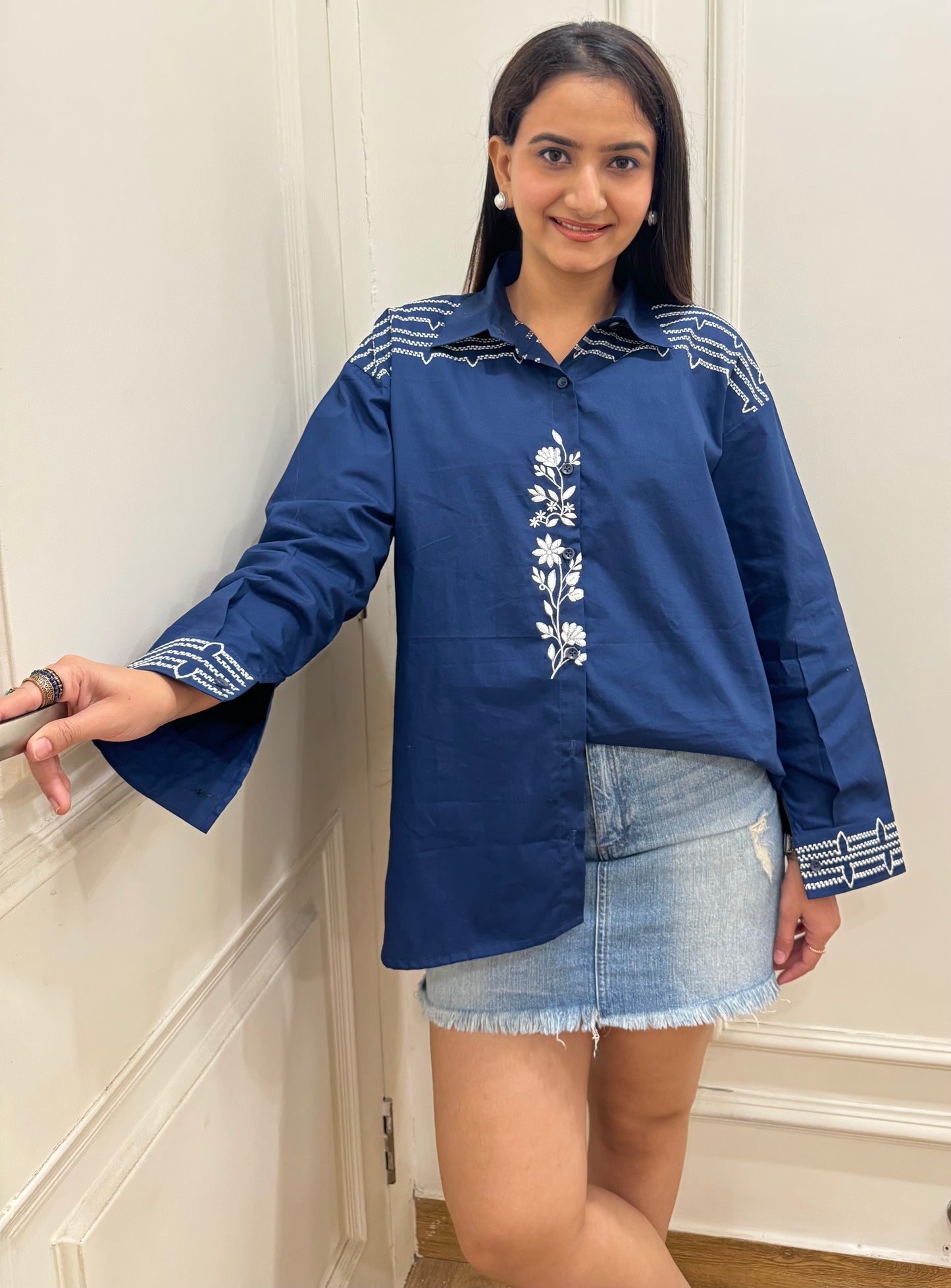 MIDNIGHT BLOOM BUTTON - DOWN SHIRT