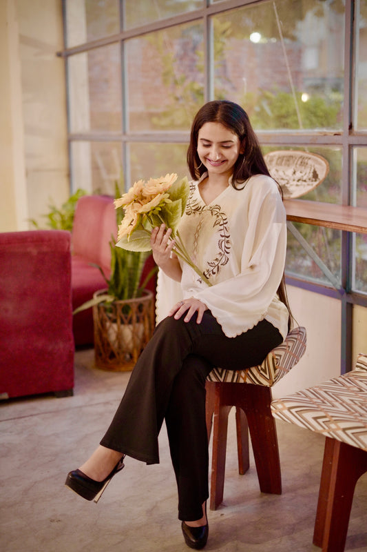 IVORY GRACE EMBROIDERY TOP