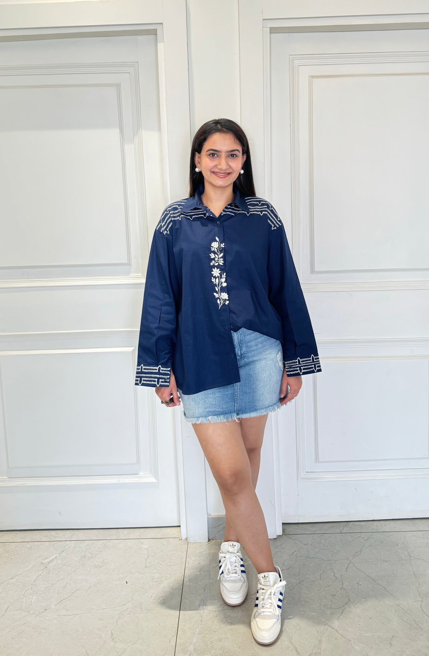 MIDNIGHT BLOOM BUTTON - DOWN SHIRT